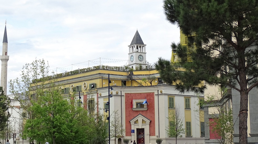 Mazniku: Ne fillim te majit hapet tregu i ri ushqimor publik ne Farke